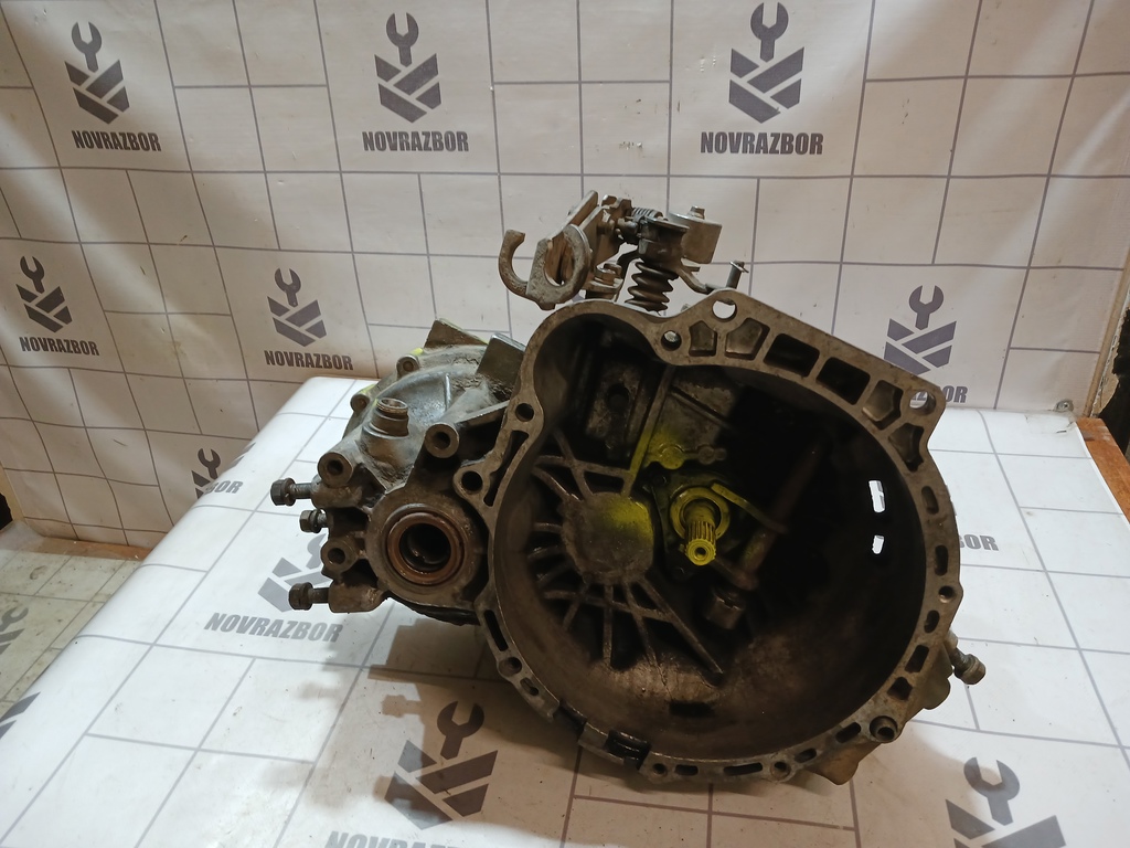 Hyundai Elantra 3  00-05 для МКПП механическая коробка