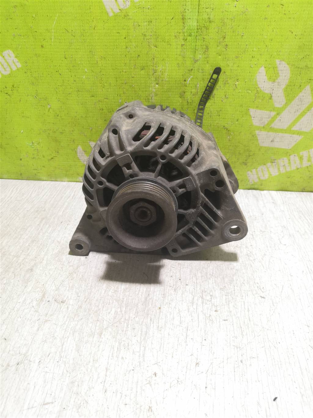 VW Passat B5 96-00 для Генератор