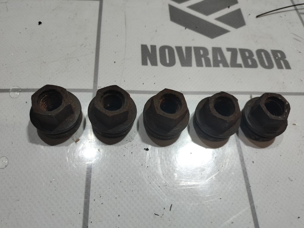 Ford Transit 06-13 для Гайка ступицы