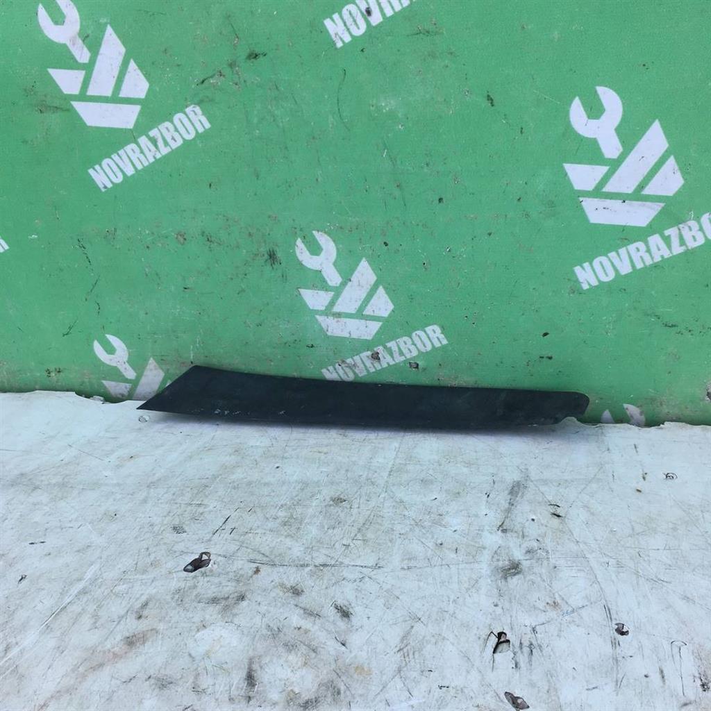 VW Passat  B3  1988-1993 для Обшивка багажника