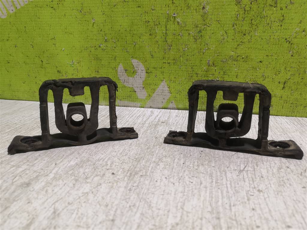 VW Golf 4 Bora 97-05 для Кронштейн глушителя