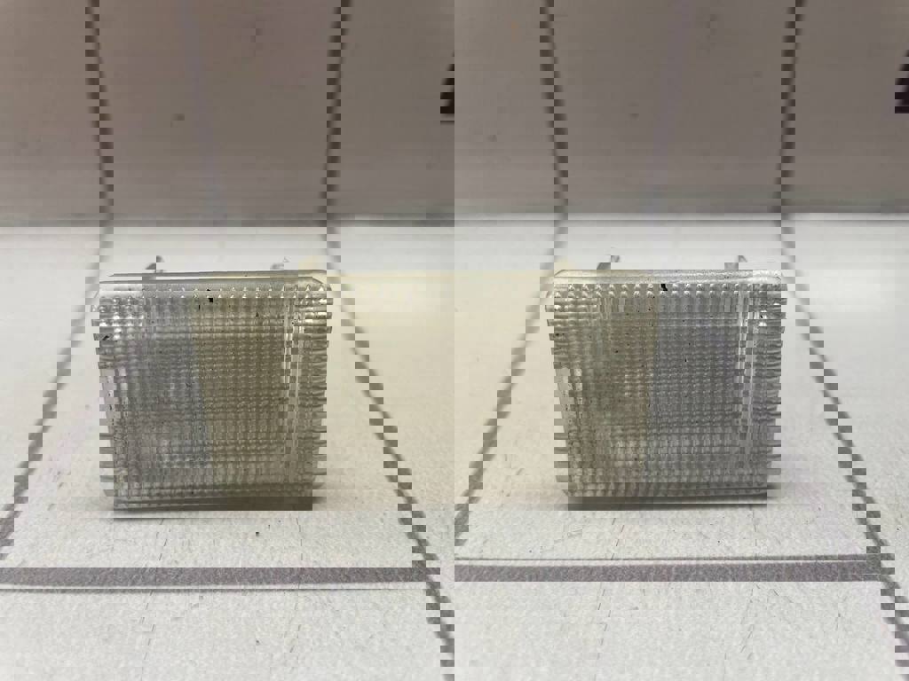 Ford Focus 1 1998-2004 для Плафон салонный