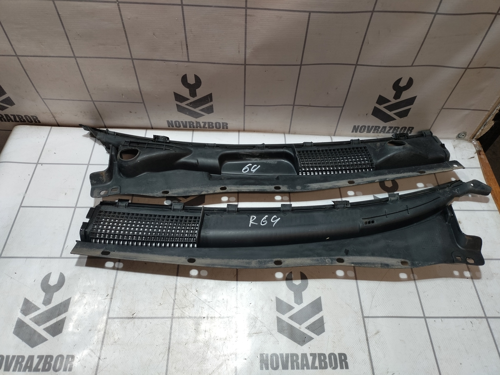 Hyundai Elantra 3  00-05 для Решетка стеклоочистителя