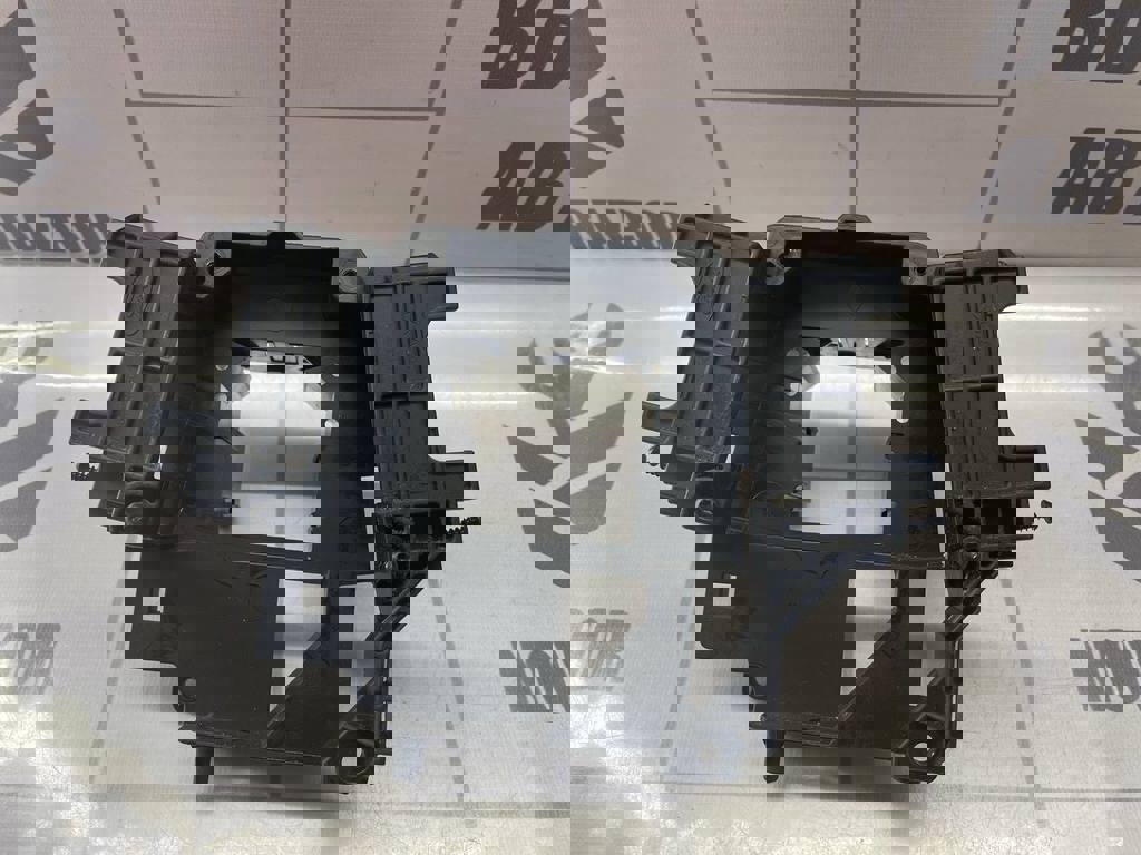 Ford Focus 2 05-08 для Кронштейн (сопут. товар)