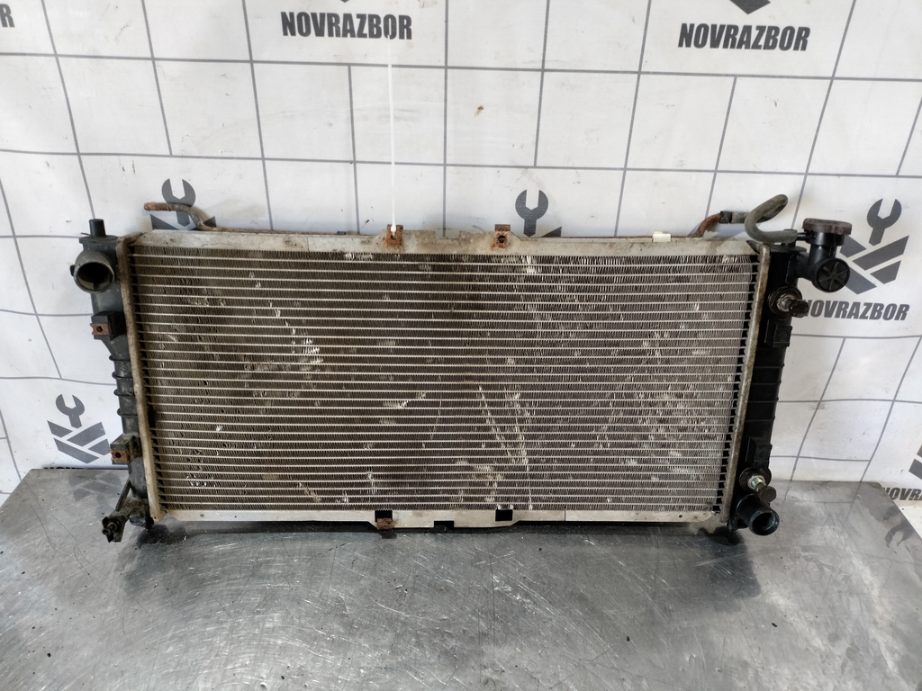 Mazda 626 (GE) 1992-1997 для Радиатор основной