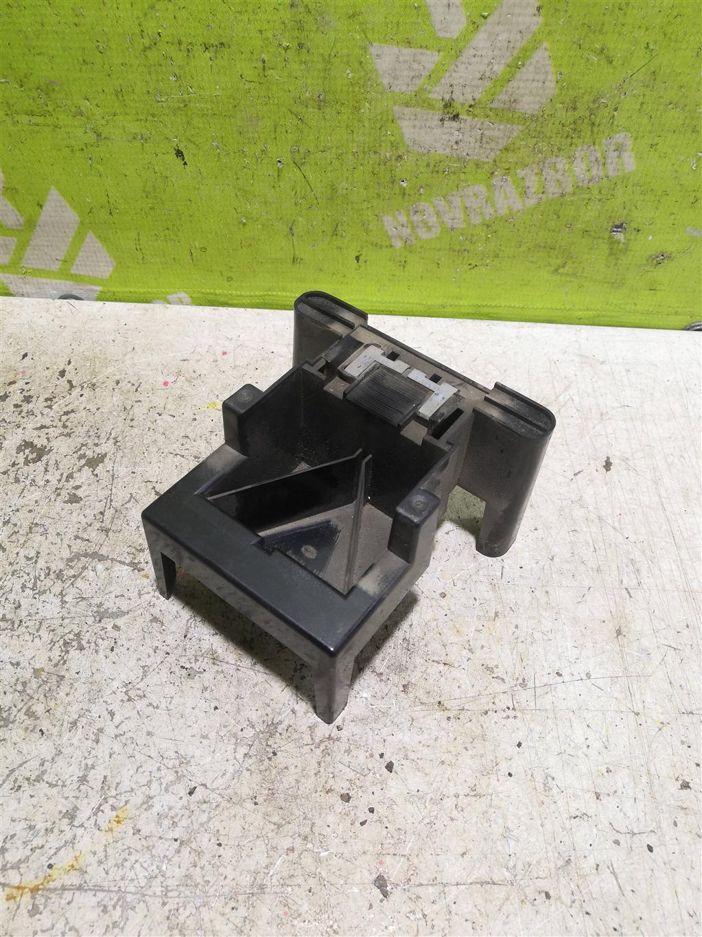 Mercedes Benz W210 E-class 1995-2000 для Кронштейн