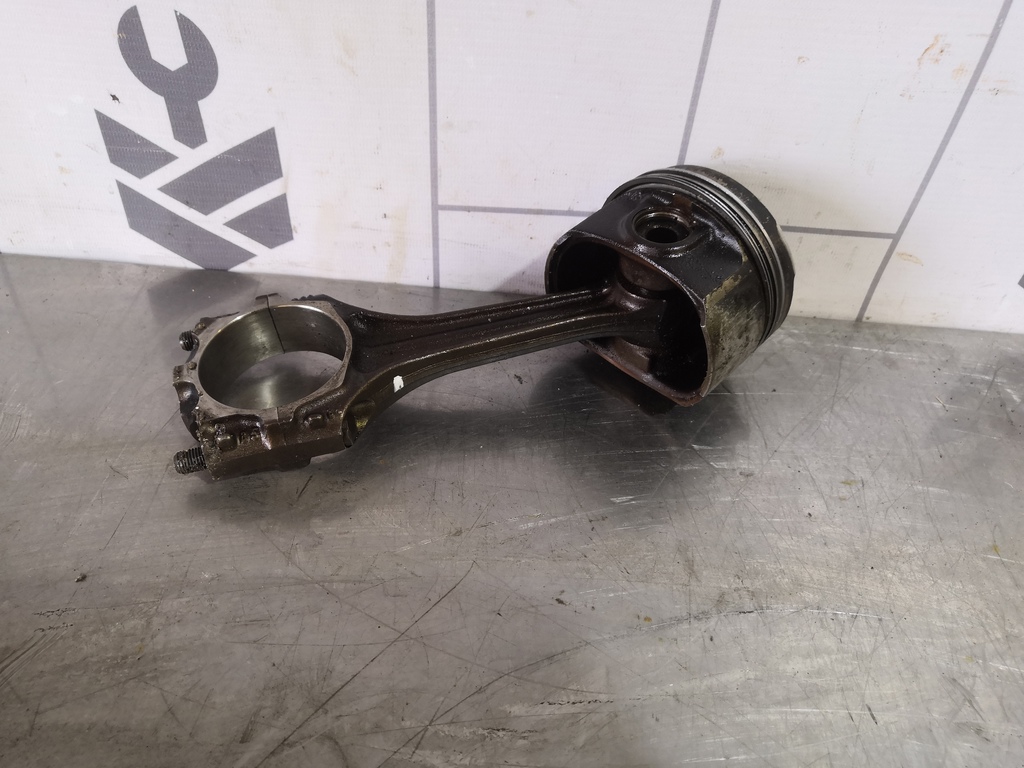 VW Passat B5 96-00 для Поршень с шатуном