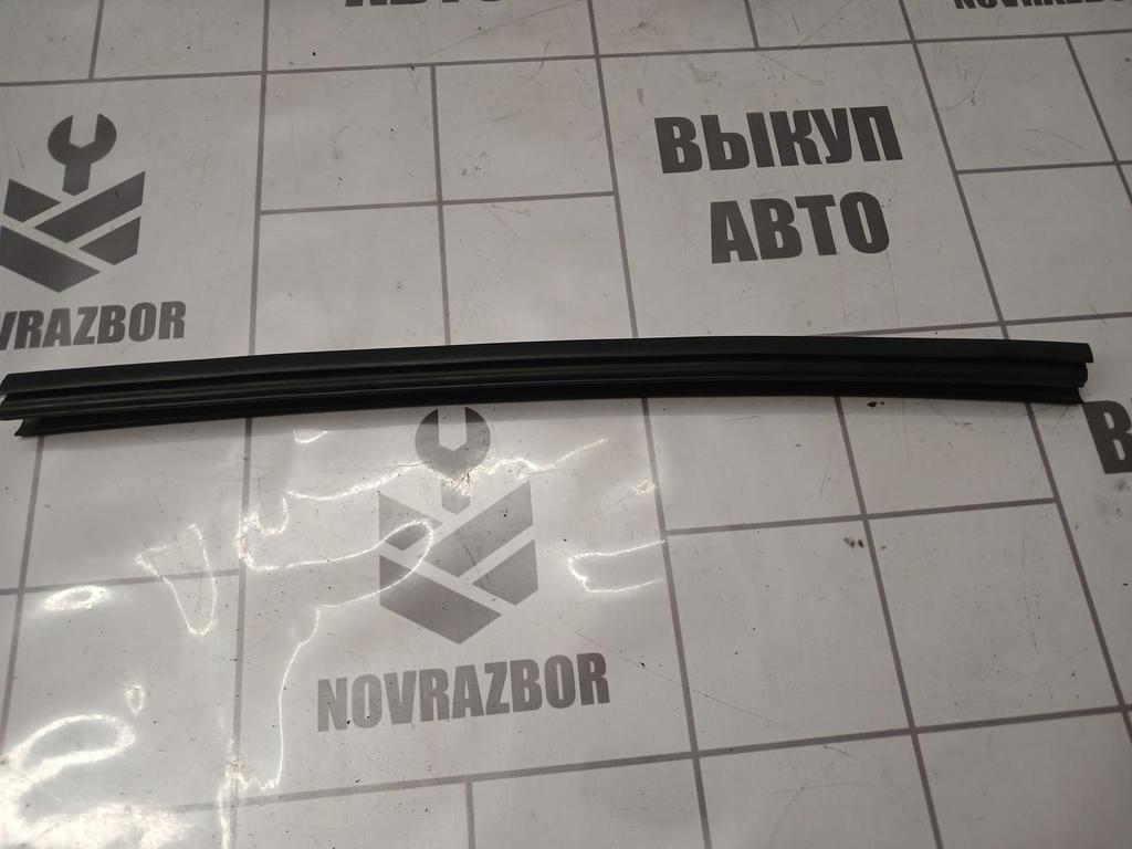Renault Megane 3 09-16 для Уплотнитель стекла двери