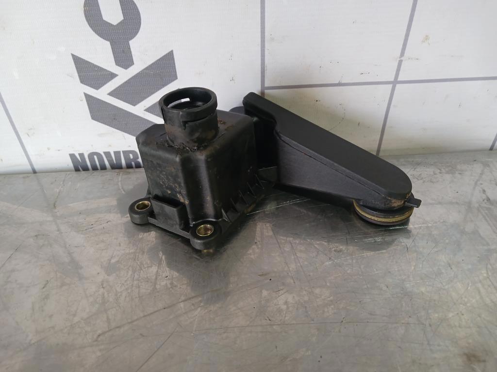 VW Golf 3 Vento 91-97 для Клапан рециркуляции выхлопных газов