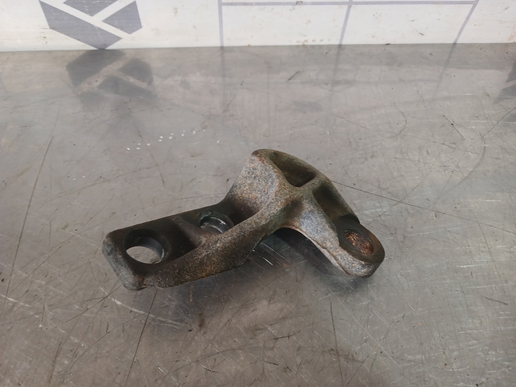 Mazda 323 BA 94-98 для Кронштейн двигателя