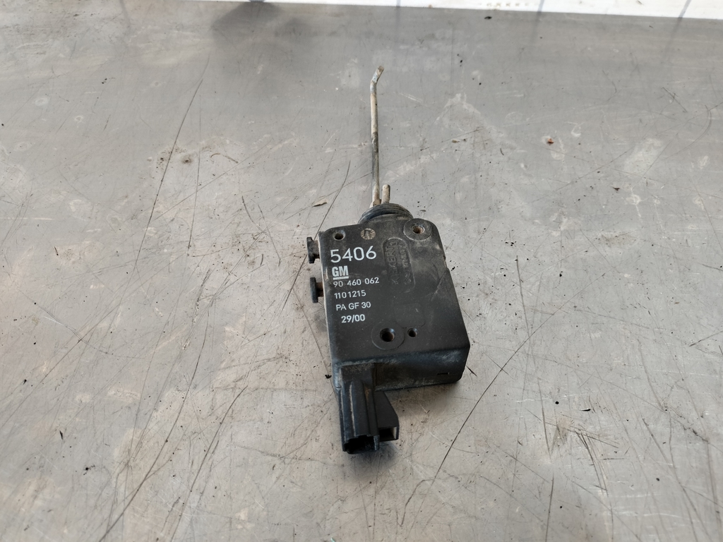 Opel Vectra B 1999-2002 для Активатор замка багажника