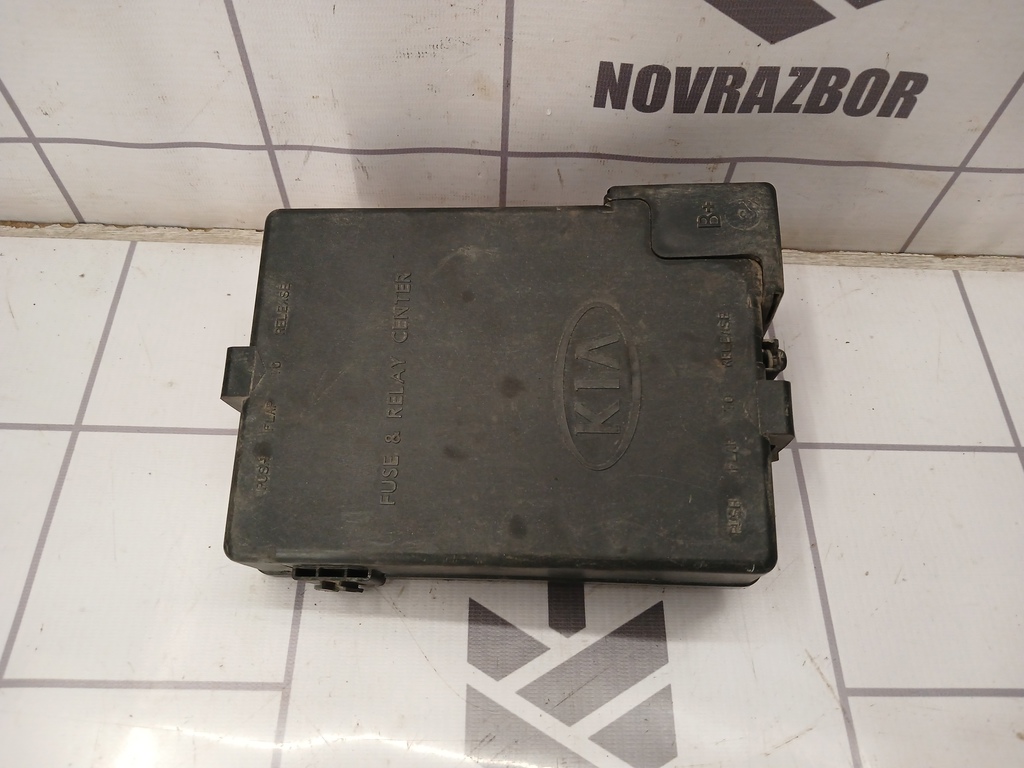 Kia Spectra 2001-2011 для Крышка блока предохранителей