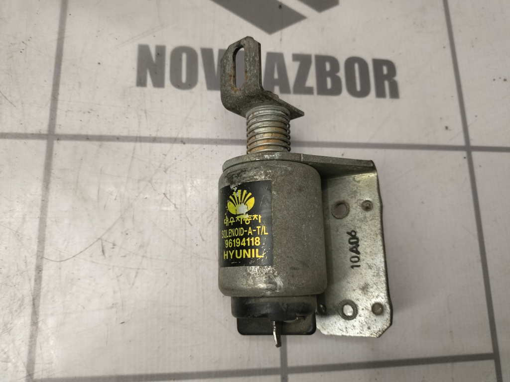 Daewoo Nexia 95-16 для Активатор замка багажника