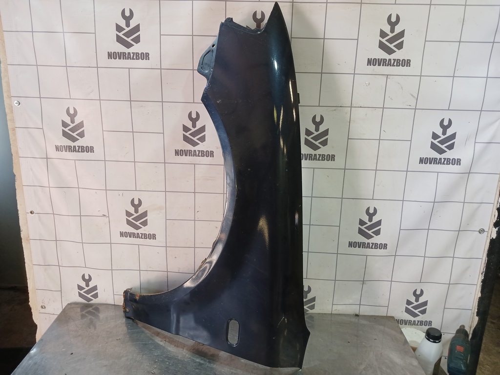 VW Passat B5 96-00 для Крыло переднее левое