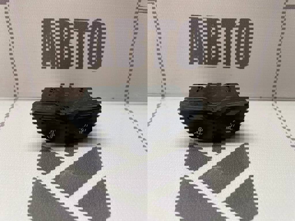 LADA VESTA 15-19 для Кнопка обогрева сидений