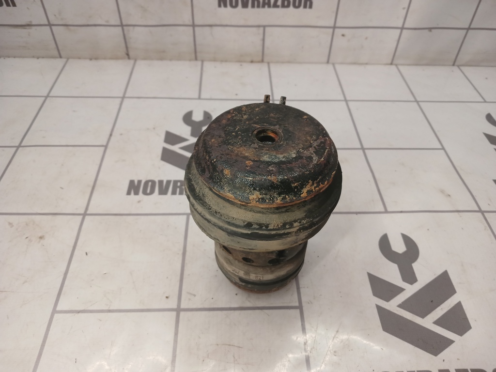 VW Golf 3 Vento 91-97 для Опора двигателя передняя