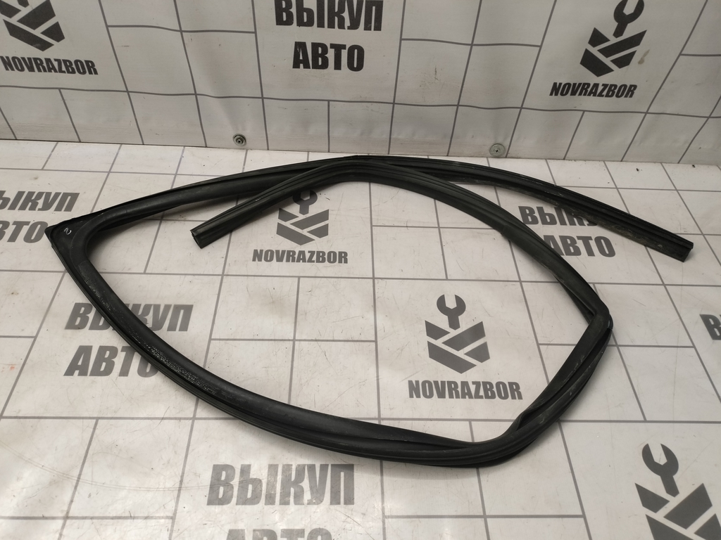Renault Logan 2 14-18 для Уплотнитель стекла двери
