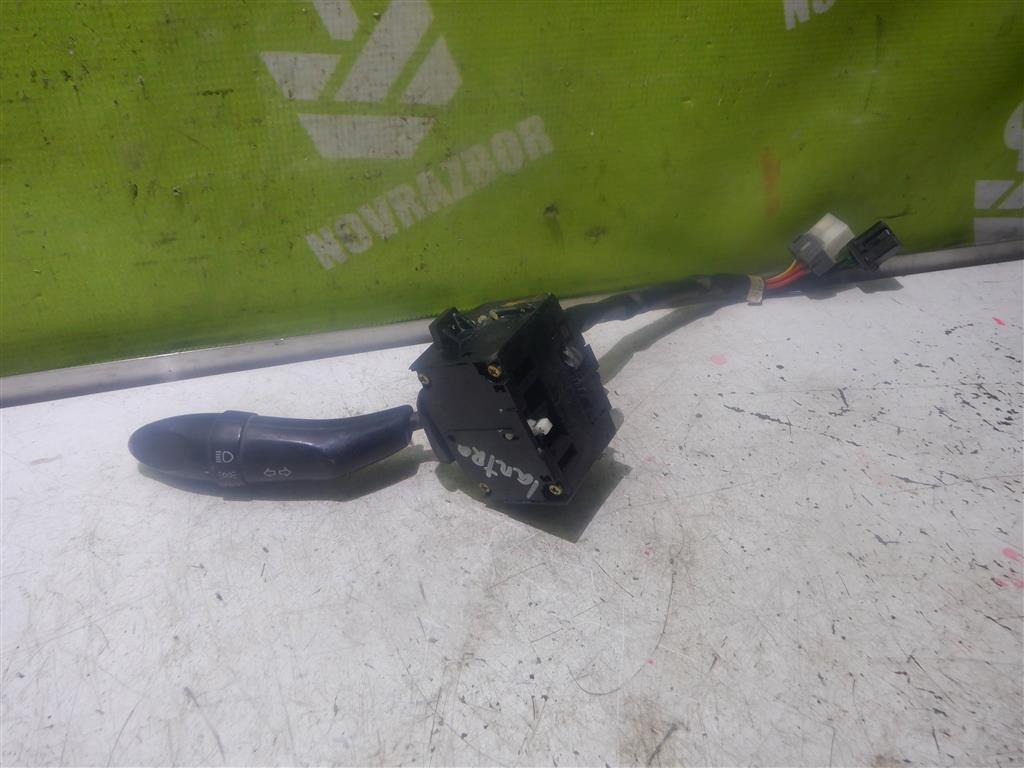 Hyundai Lantra 96-00 для Переключатель поворотов