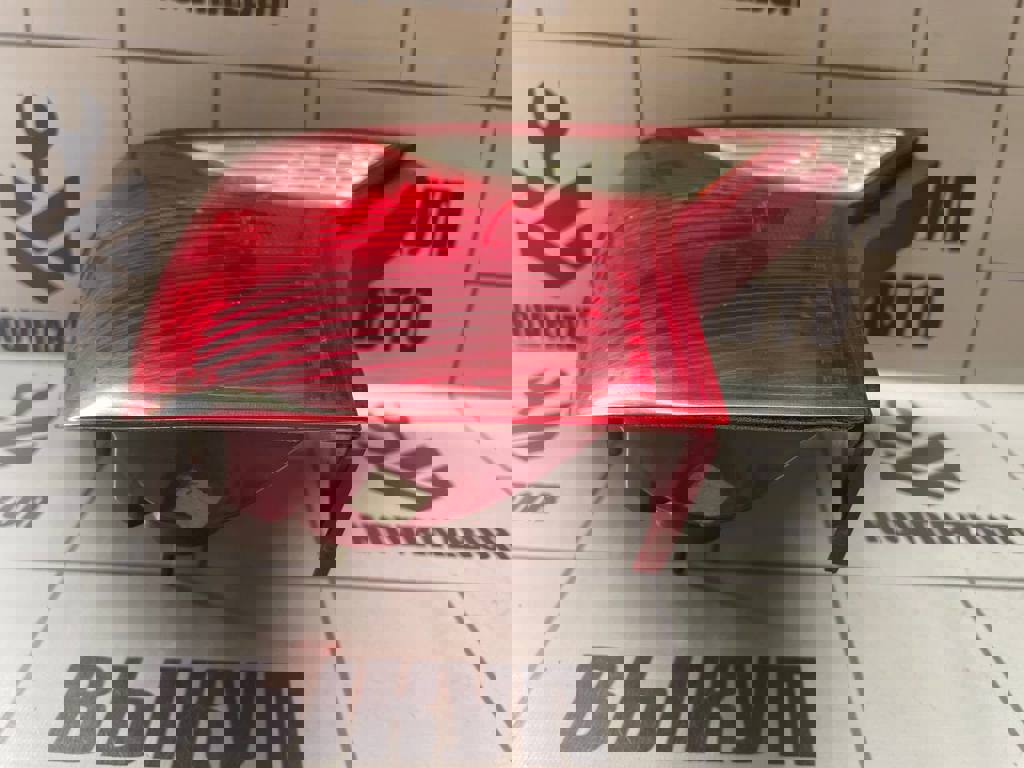 Ford Focus 1 1998-2004 для Фонарь задний правый