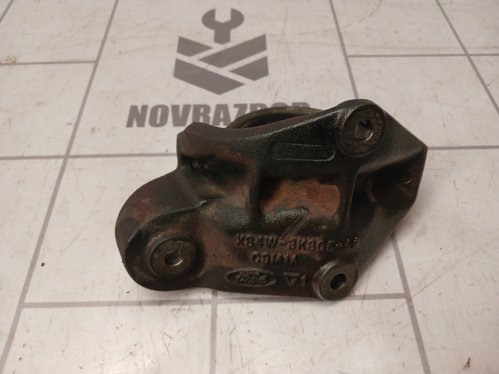 Ford Focus 1 1998-2004 для Кронштейн промежуточного вала