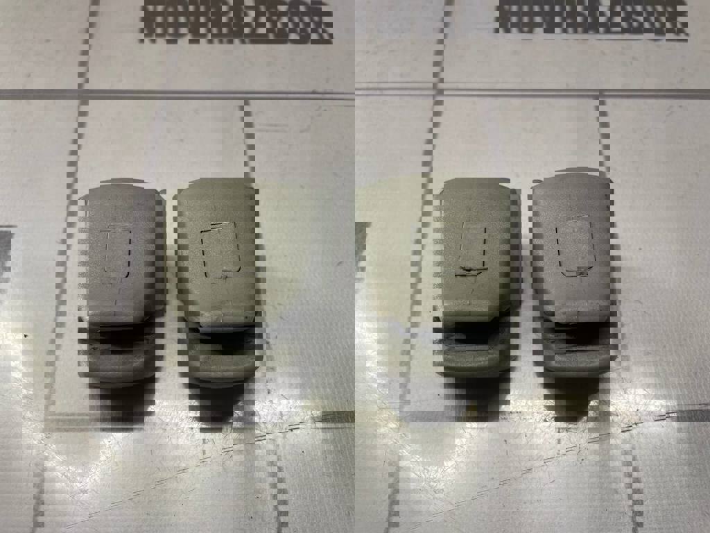 Ford Focus 1 1998-2004 для Крючок солнцезащитного козырька