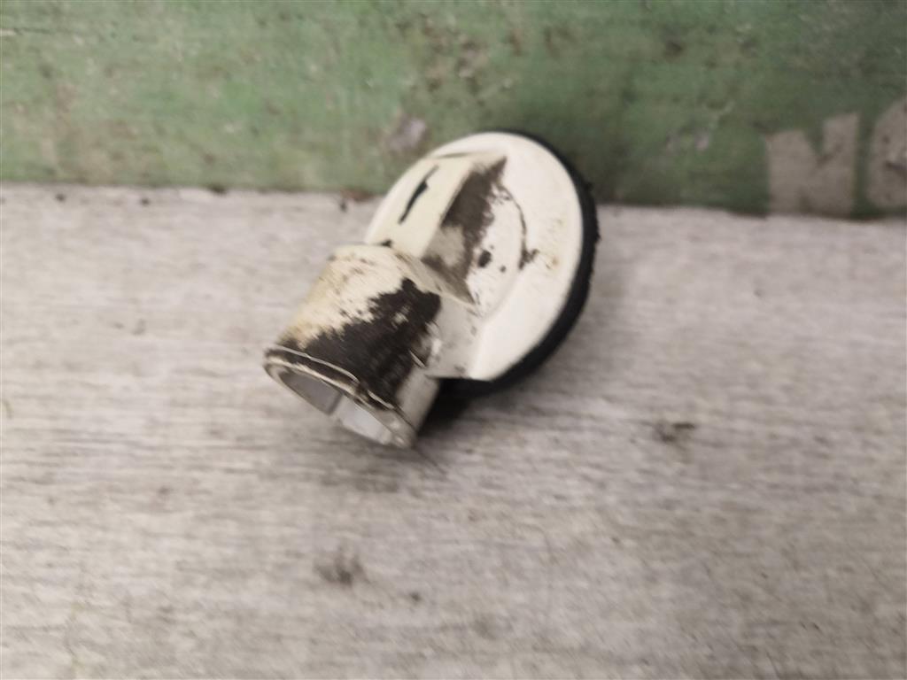 Renault R19 1992-2002 для Патрон указателя поворота