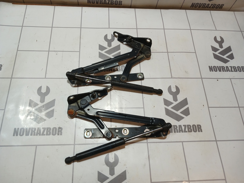 Ford Focus 1 1998-2004 для Петля крышки багажника