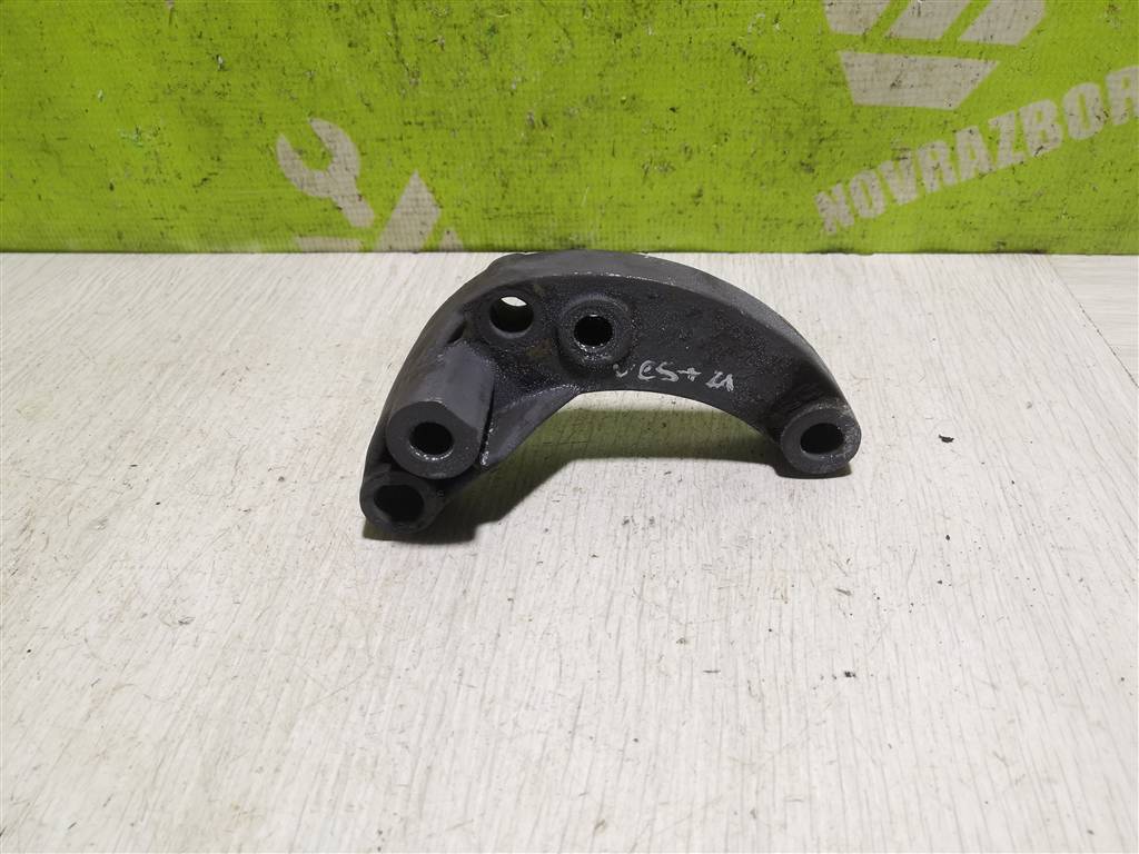 LADA VESTA 15-19 для Кронштейн опоры двигателя