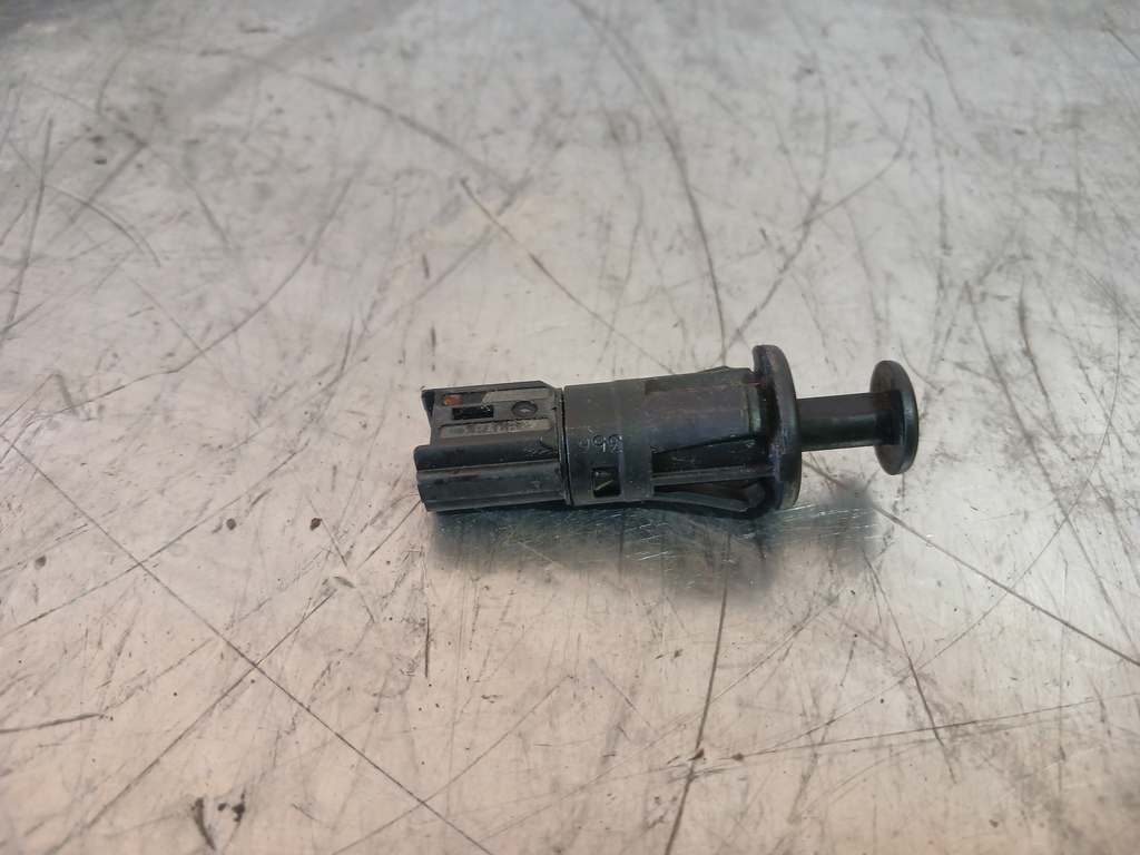 Renault Logan 2005-2014 для Выключатель концевой