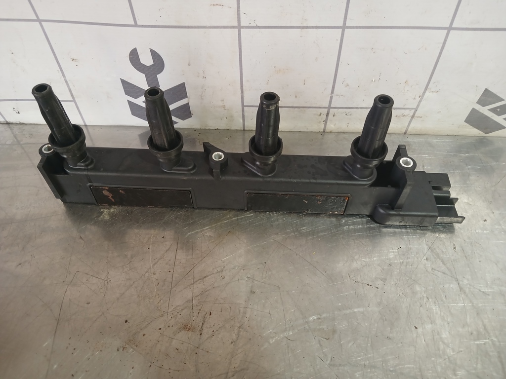 Peugeot 307 2001-2008 для Катушка зажигания