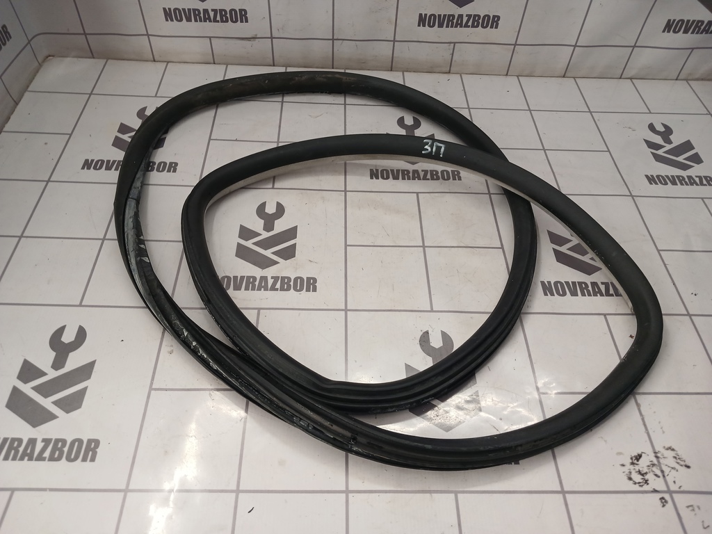 VW Passat B5 96-00 для Уплотнитель двери