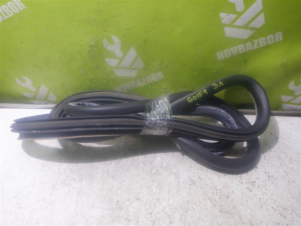 VW Golf 4 Bora 97-05 для Уплотнитель двери