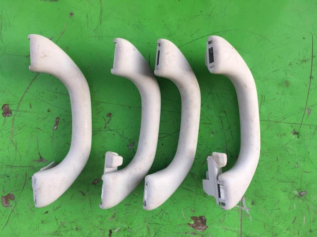 VW Golf 6 09-12 для Ручка внутренняя потолочная