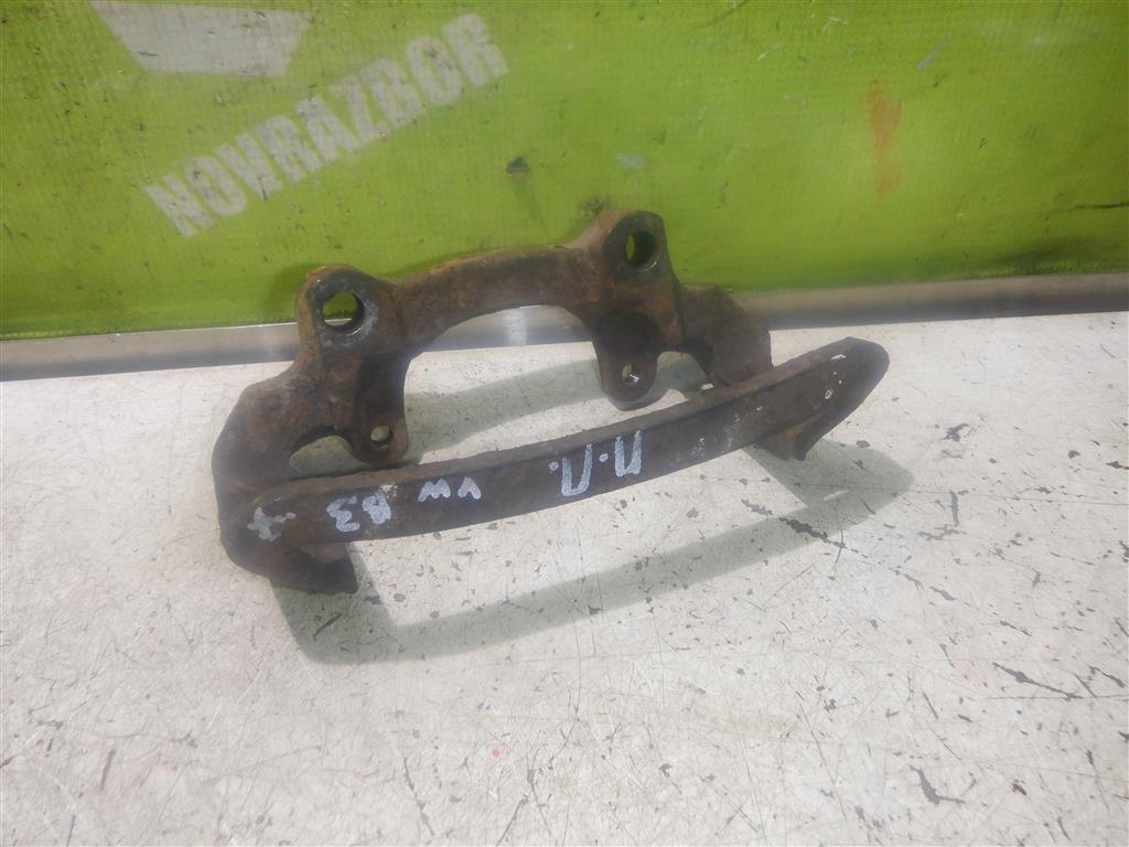 VW Passat  B3  1988-1993 для Скоба суппорта переднего