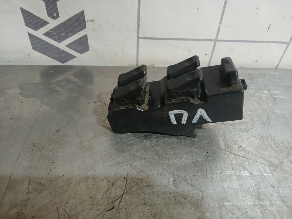 Mazda 323 BA 94-98 для Блок управления стеклоподъемниками