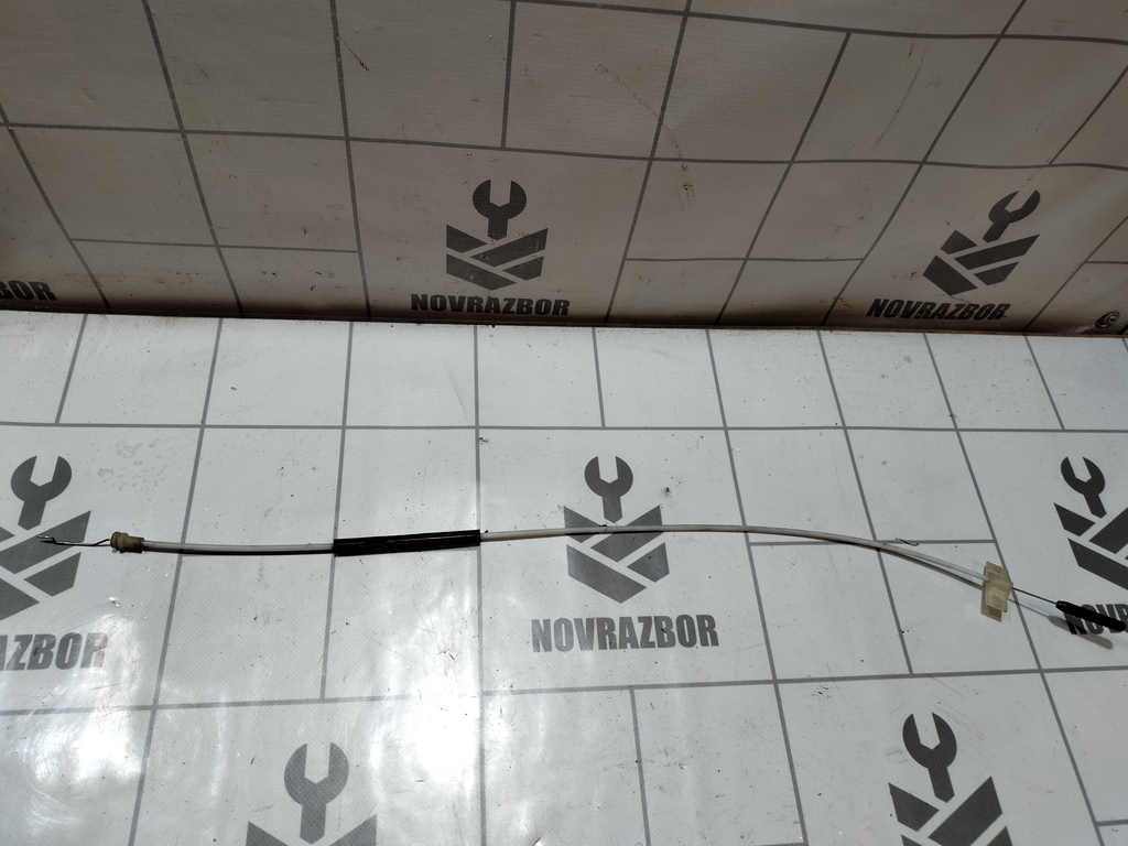 Volvo 440 1992-1994 для Трос открывания задней двери