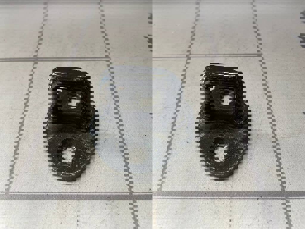 Hyundai Elantra 3  00-05 для Ответная часть замка двери