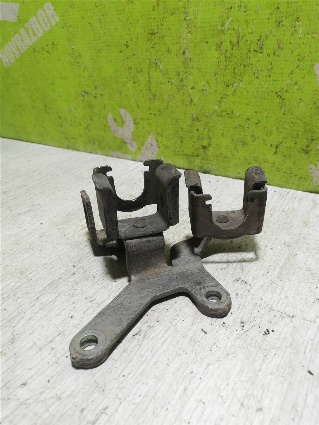 Chery Boo M11 10-14 для Кронштейн (сопут. товар)