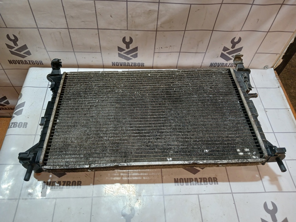 Ford Focus 1 1998-2004 для Радиатор основной