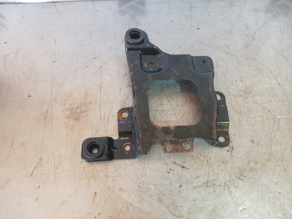 Ford Focus 2 05-08 для Крепление АКБ (корпус/подставка)