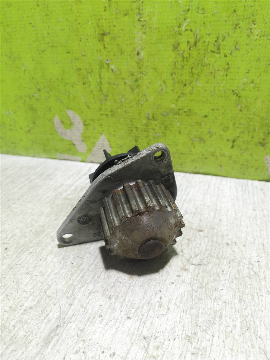 Peugeot 206 98-12 для Насос водяной (помпа)