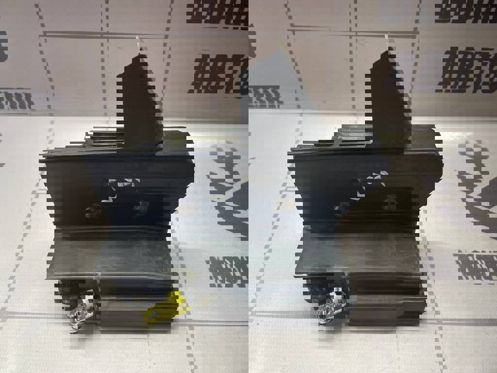 Renault Logan 2 14-18 для Замок двери задней левой