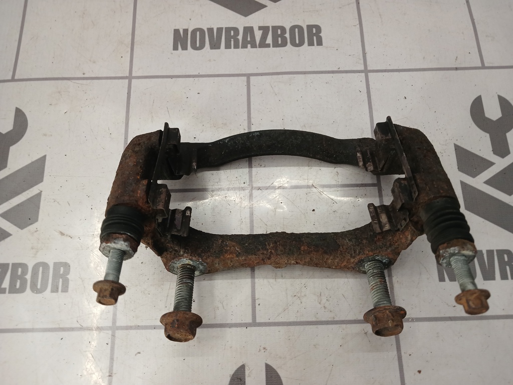 Chevrolet Aveo (T300) 2011-2015 для Скоба суппорта переднего