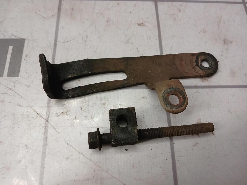 Hyundai Elantra 3  00-05 для Планка натяжения ремня генератора