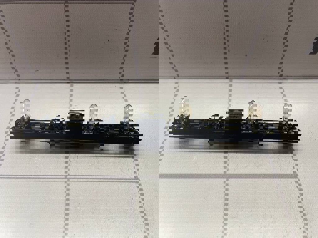 Peugeot 307 2001-2008 для Плата заднего фонаря