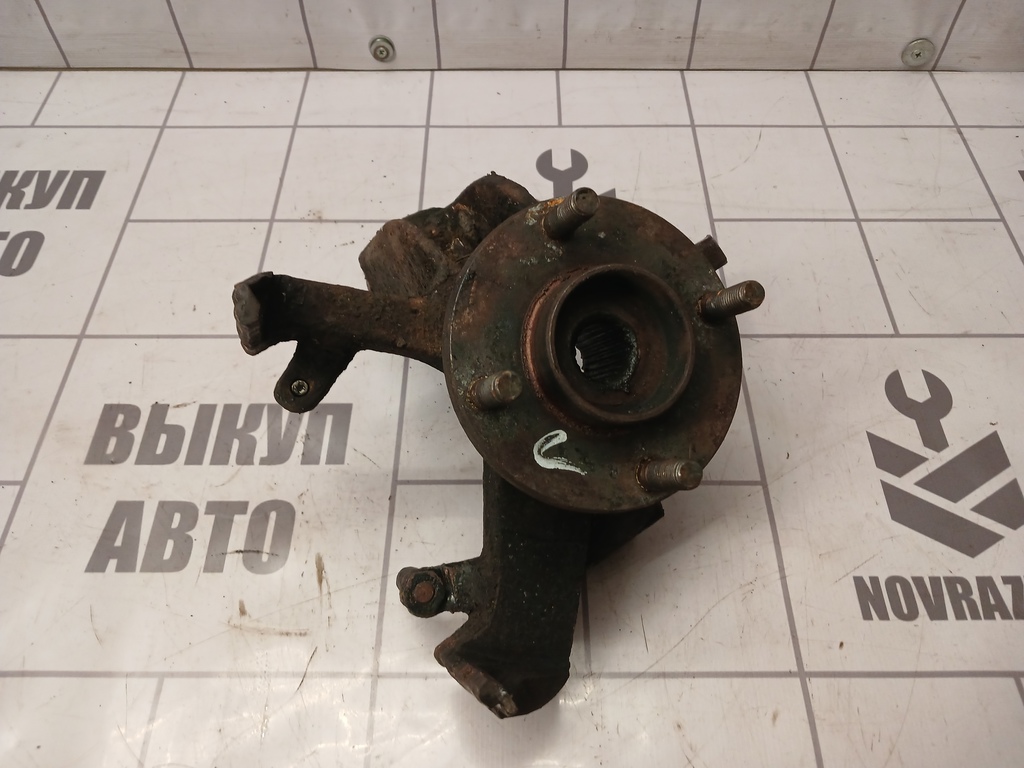 Ford Focus 1 1998-2004 для Кулак поворотный передний левый