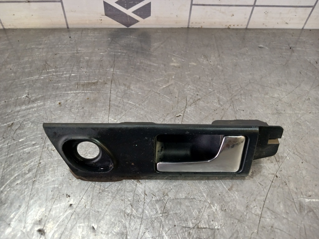 Audi A6 (C4) 1994-1997 для Ручка двери задней внутренняя правая