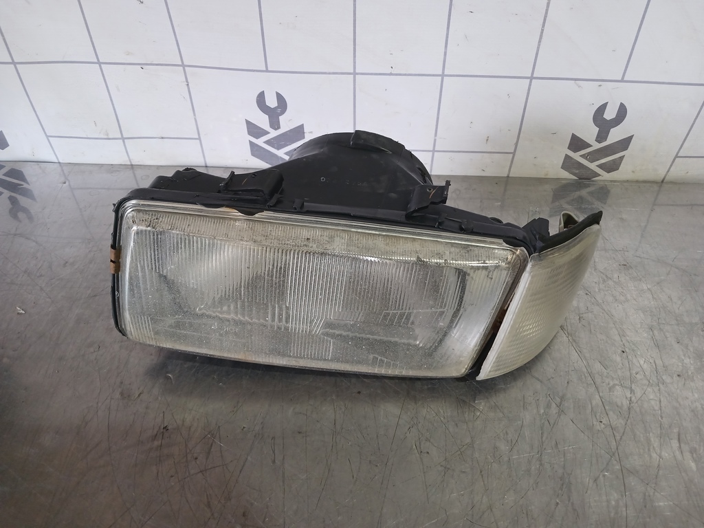 Audi 80  90  B3  86-91 для Фара левая