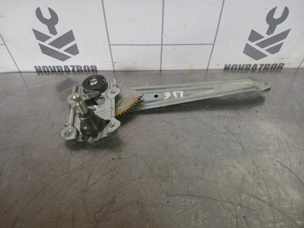 Suzuki SX4 2006-2013 для Стеклоподъемник мех задний правый