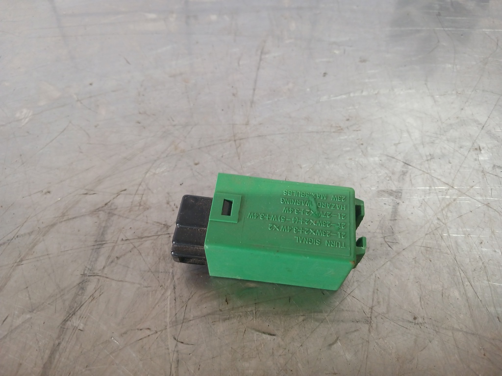 Kia RIO 1 2000-2004 для Реле поворотов